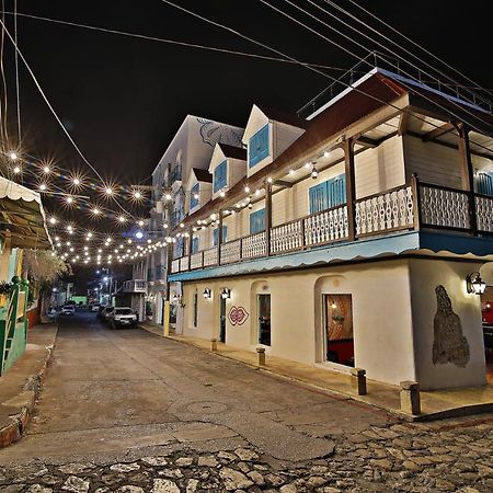 Hotel Isla De ฟลอเรส ภายนอก รูปภาพ