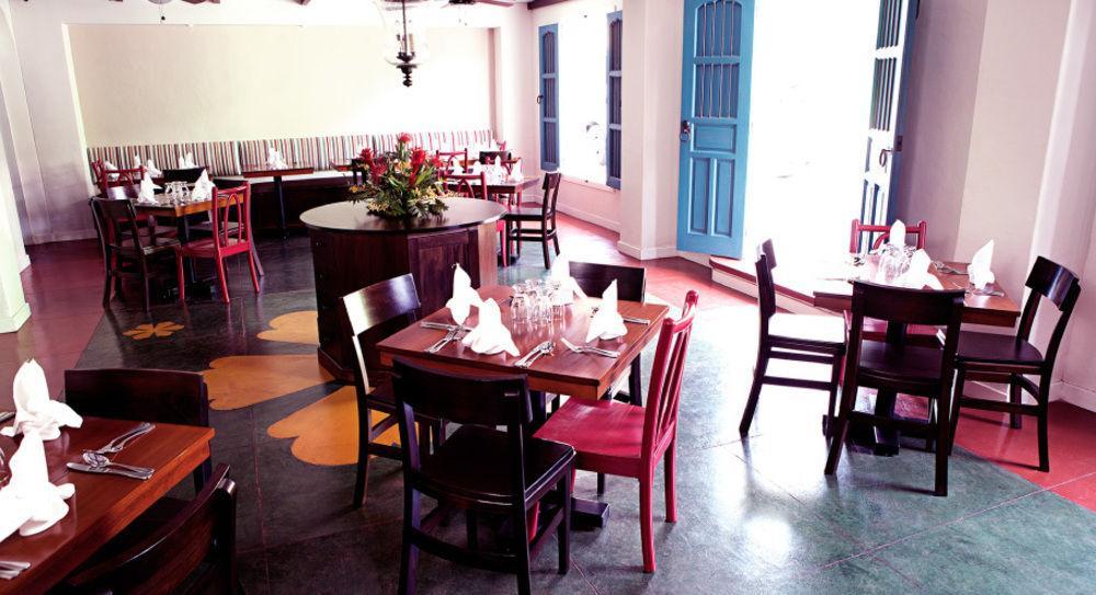 Hotel Isla De ฟลอเรส ภายนอก รูปภาพ